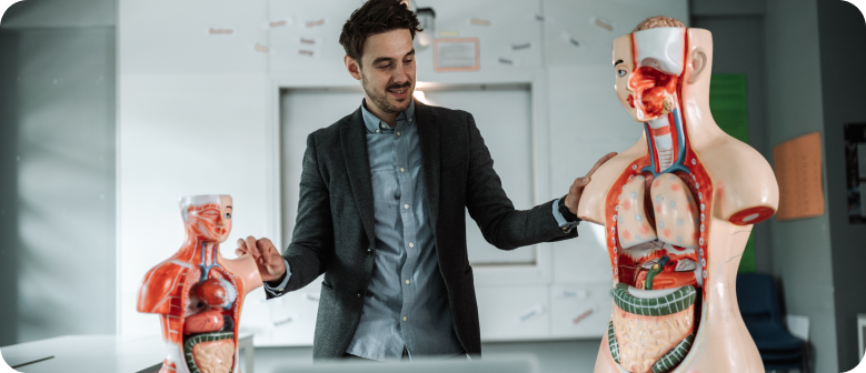 How Technology is Redefining the Role of Teachers in 2024